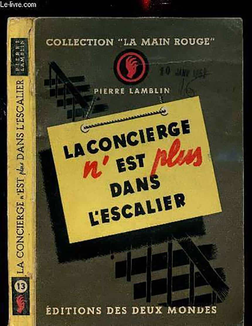 Plaque émaillée Humoristique 10x15 Cm : LA CONCIERGE EST DANS L'ESCALIER